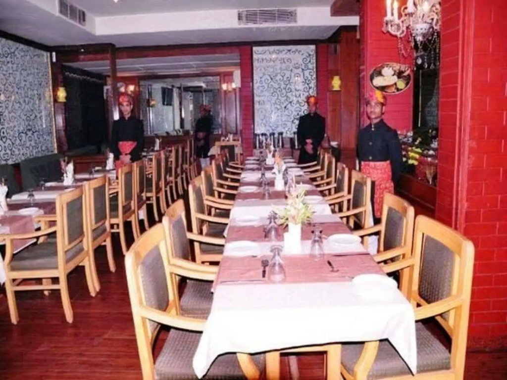 Monark Hotel
