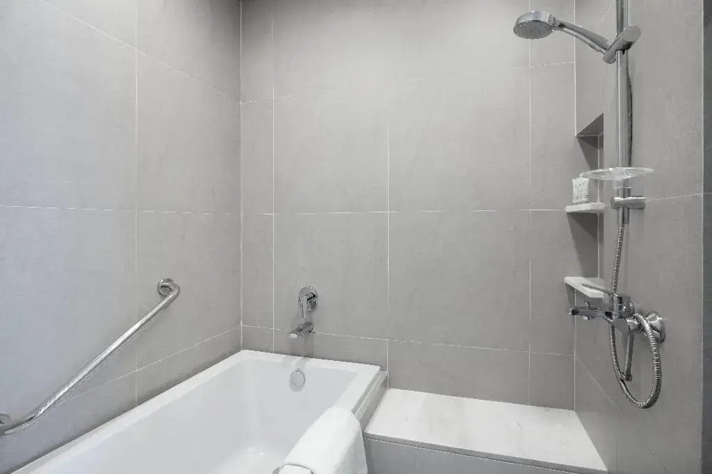 Staybridge Suites Bangkok Thonglor by IHG