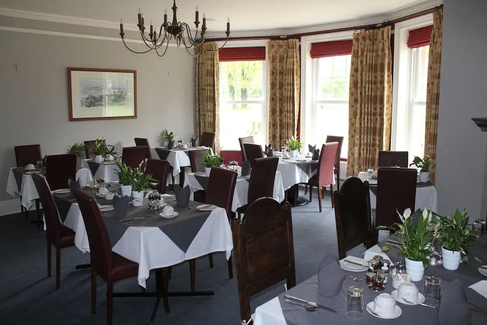 Dower House Hotel