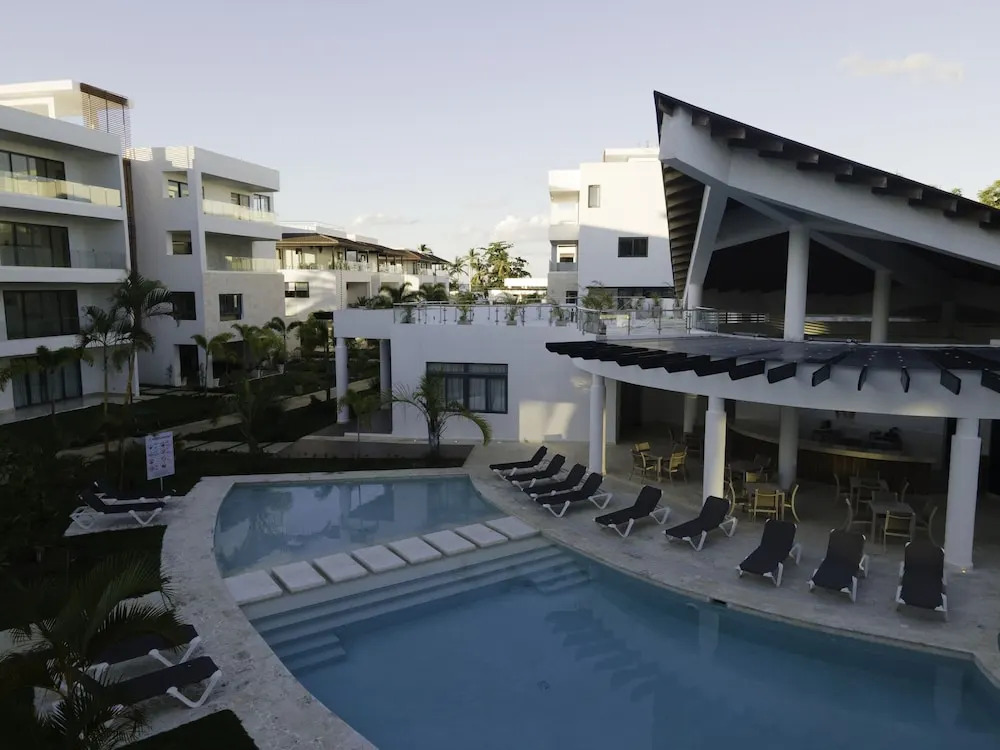 New Beachfront Penthouse Punta Popy