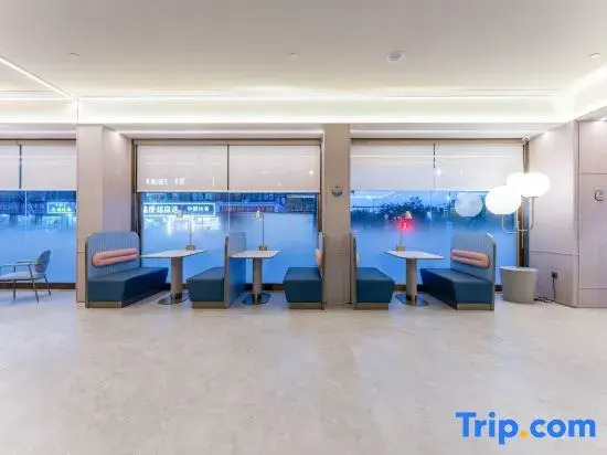 HanTing Hotel (Yiwu Railway Station Liuqing Night Market)