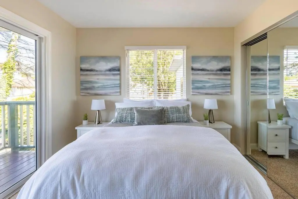 Ocean View Retreat Mins to Beaches & Trails