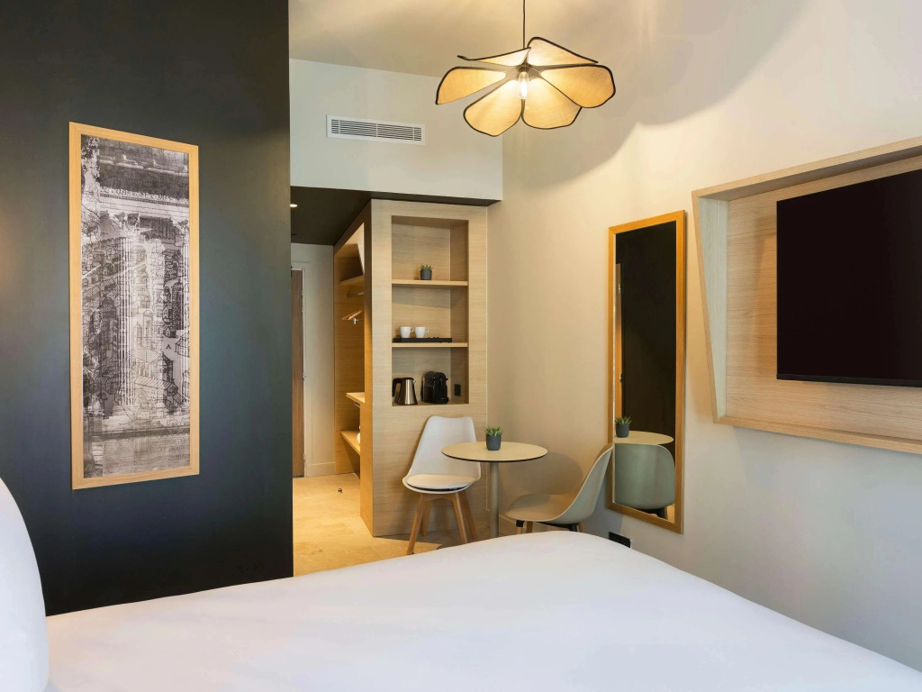Mercure Nîmes Centre Arènes