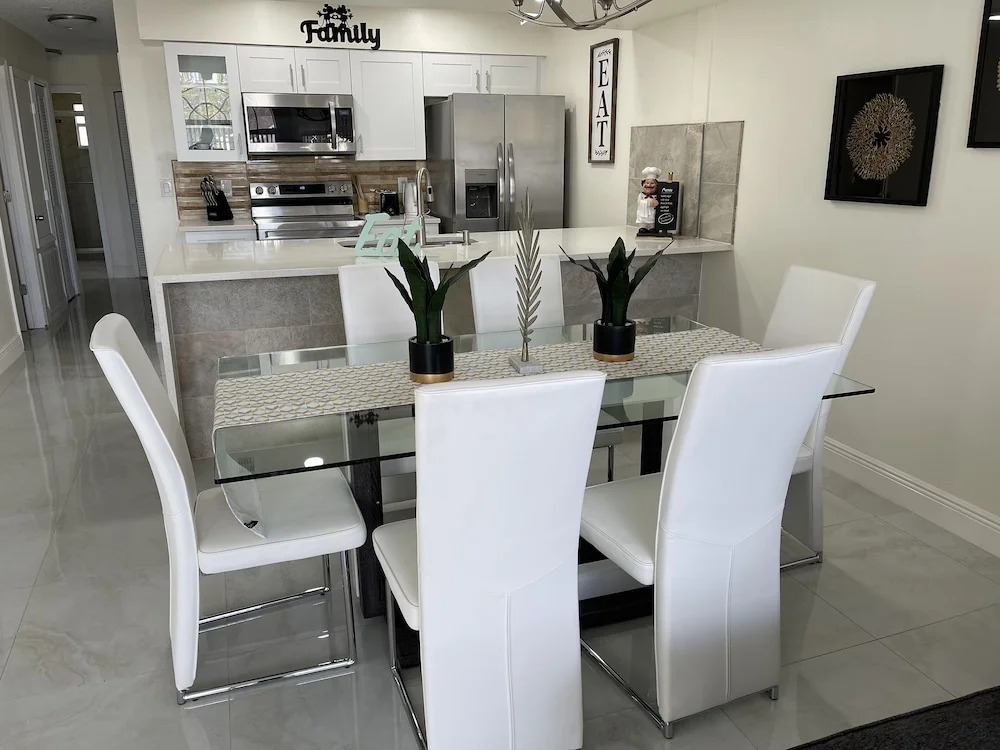 Elegant & Luxury Apartment Close Disney