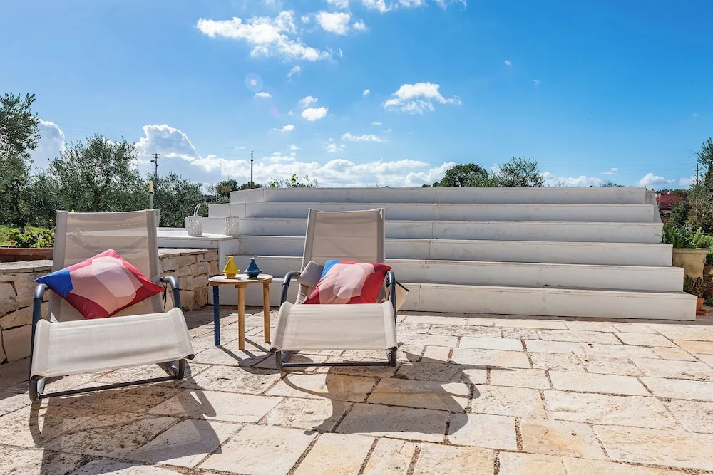 Trullo Conosolo With Pool