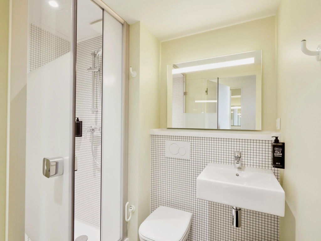 Holiday Inn Manchester Airport T2 by IHG