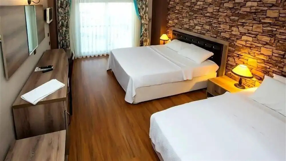 Issos otel