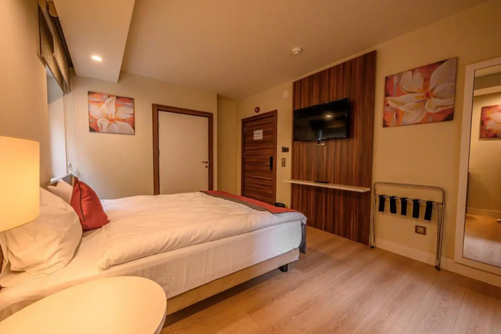 Sunday Schwarzbachtal Hideaway Resort