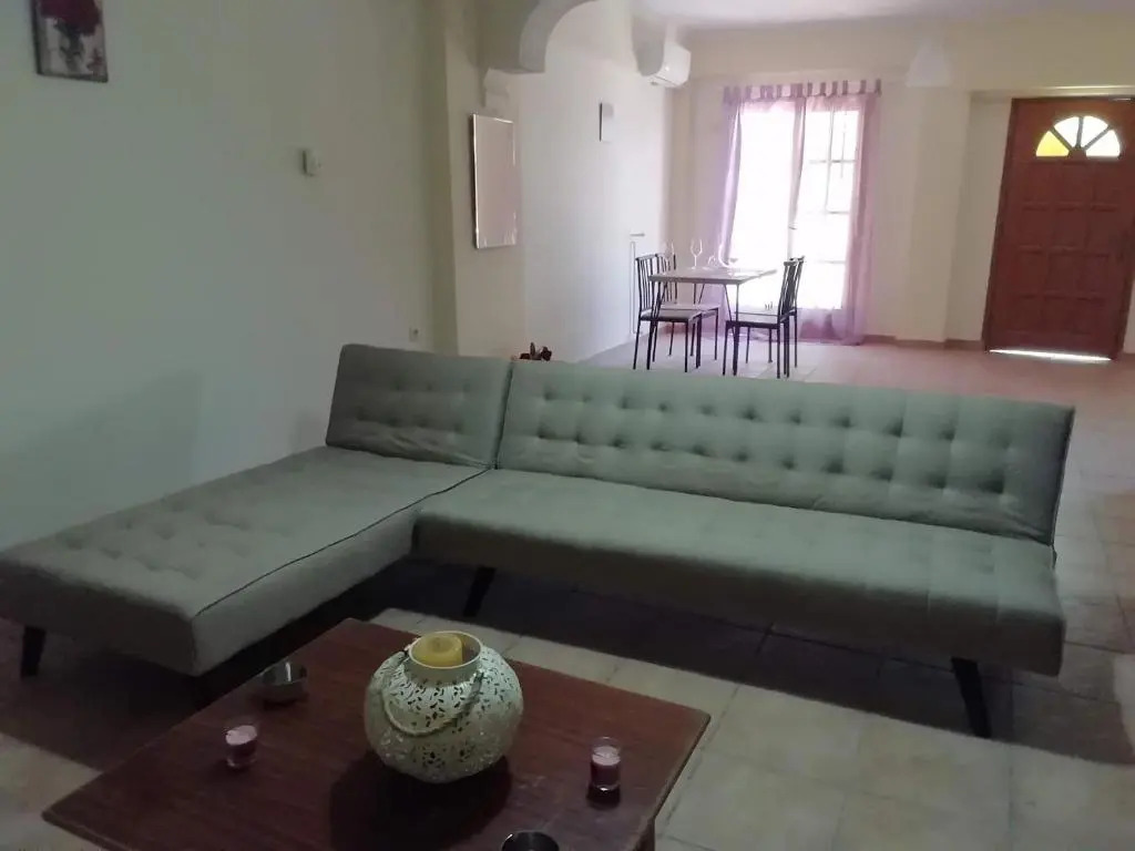 Maro House