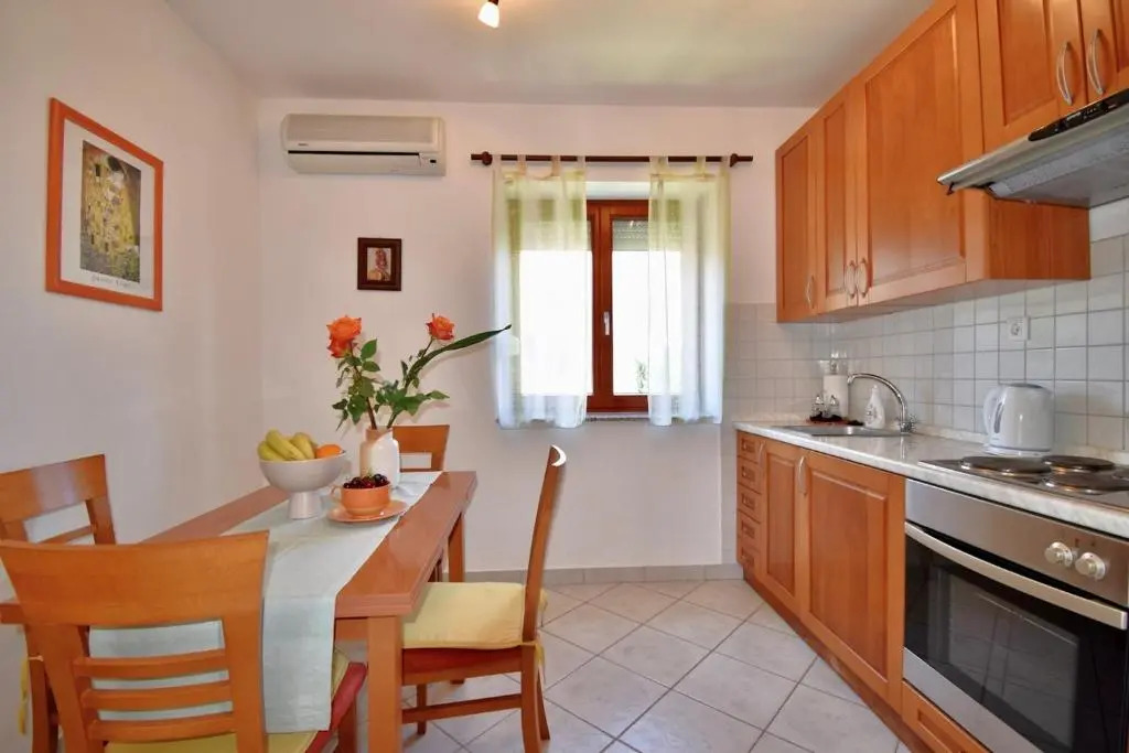 Amazing Apartment in Pula With