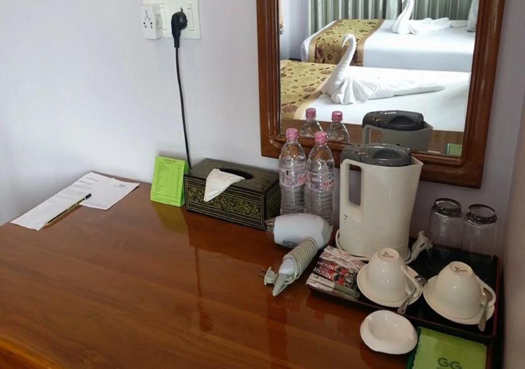 Great Glory Hotel