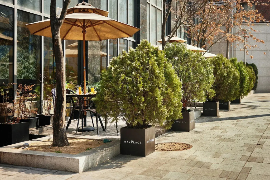 Mayplace Hotel