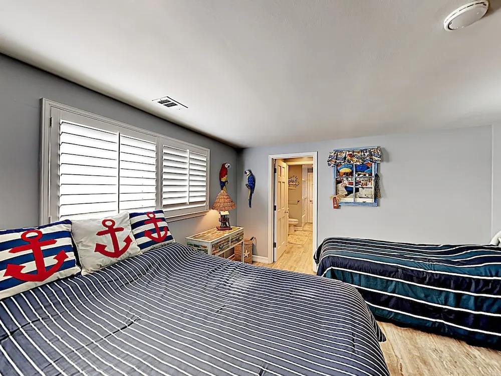 124 Oxnard - 3 Br Home