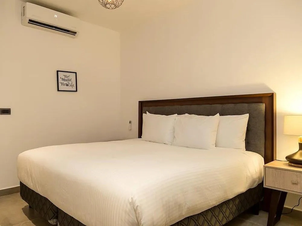 Classy 2 Br Apartment Fully Equipped, Up To 5 People, at Aldea Zama