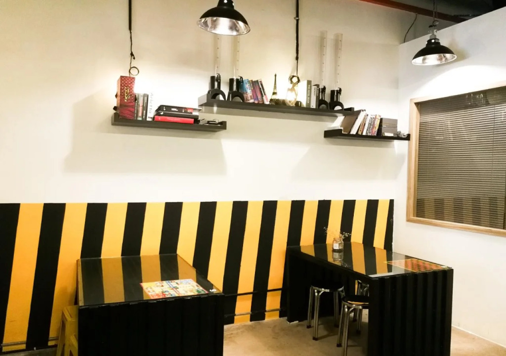 De' Factory Station Hotel