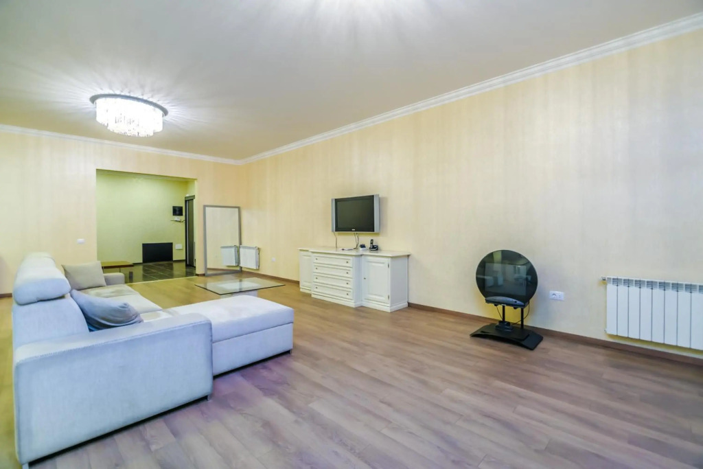 DELUX Apartment in Nizami street