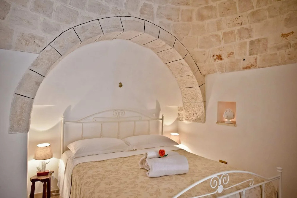 I CINQUE TRULLI with Swimming Pool