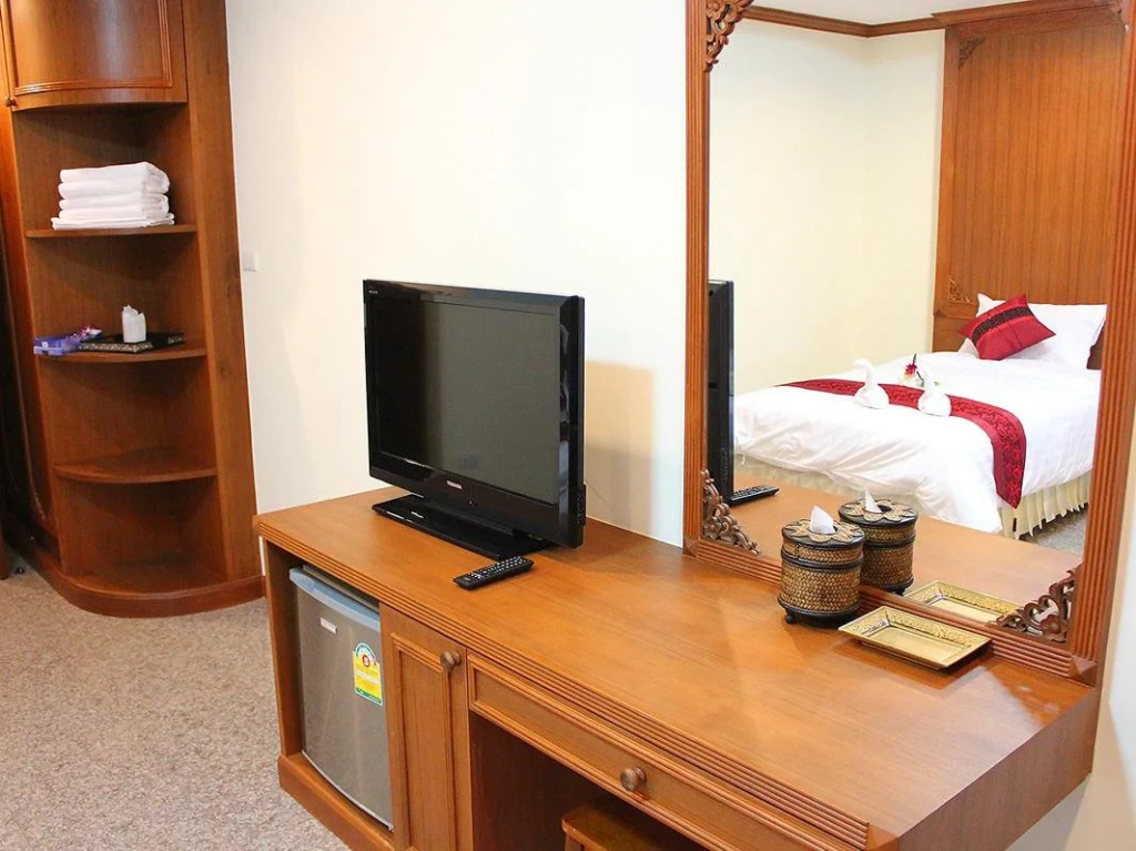 CY Hotel & Residence