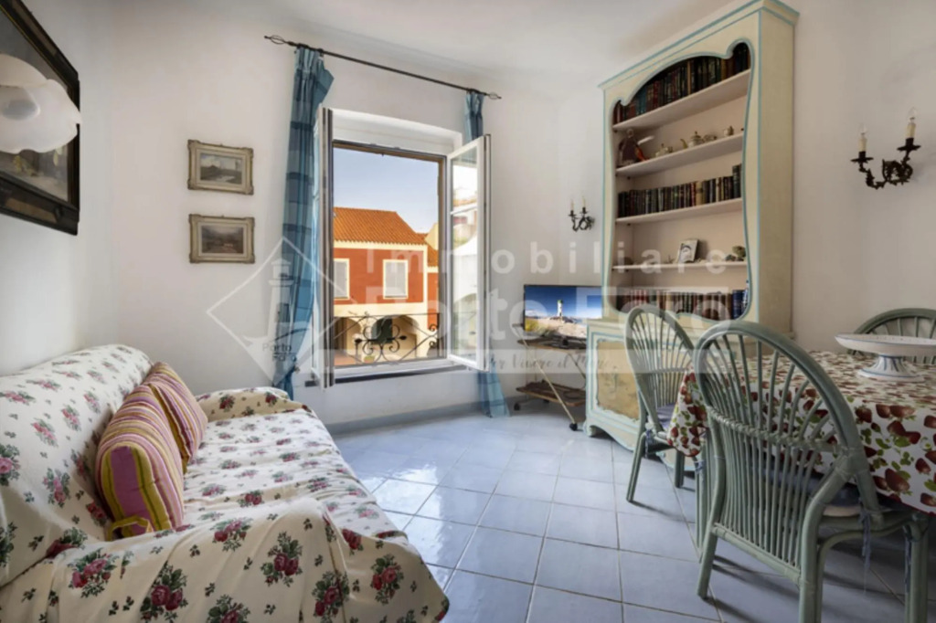 Apartment 12 Centro - THREE ROOM APARTMENT WITH SEASIDE VIEW ON THE PIAZZETTA IN PORTO FARO-12C PORTO FARO