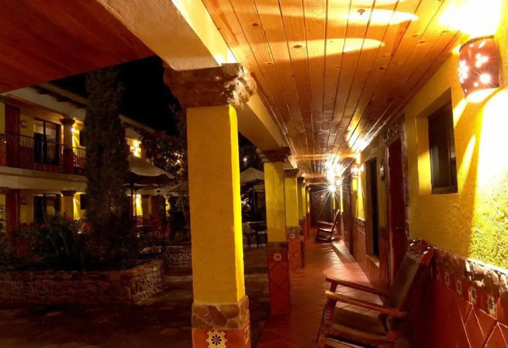Plaza Mexicana Margarita's
