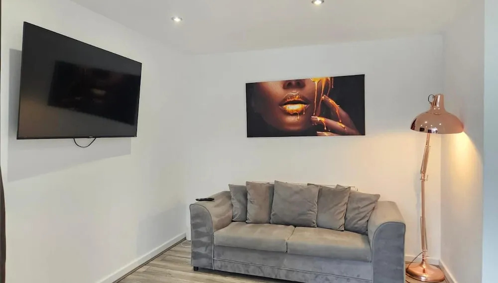 Lovely 2-bed Apartment in Liverpool