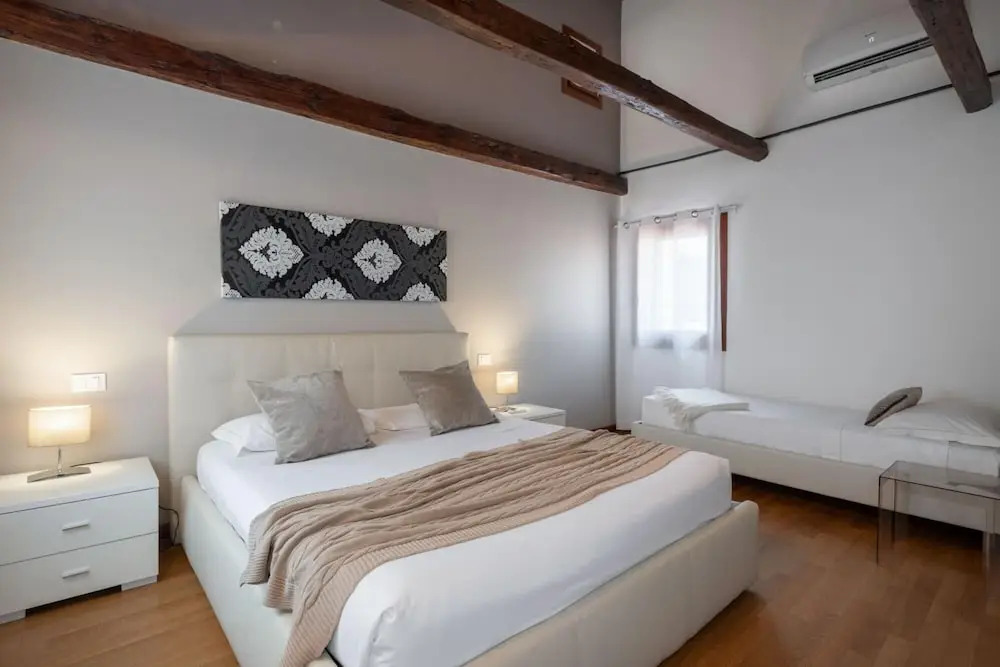 Herion Palace Apt 5 by Wonderful Italy