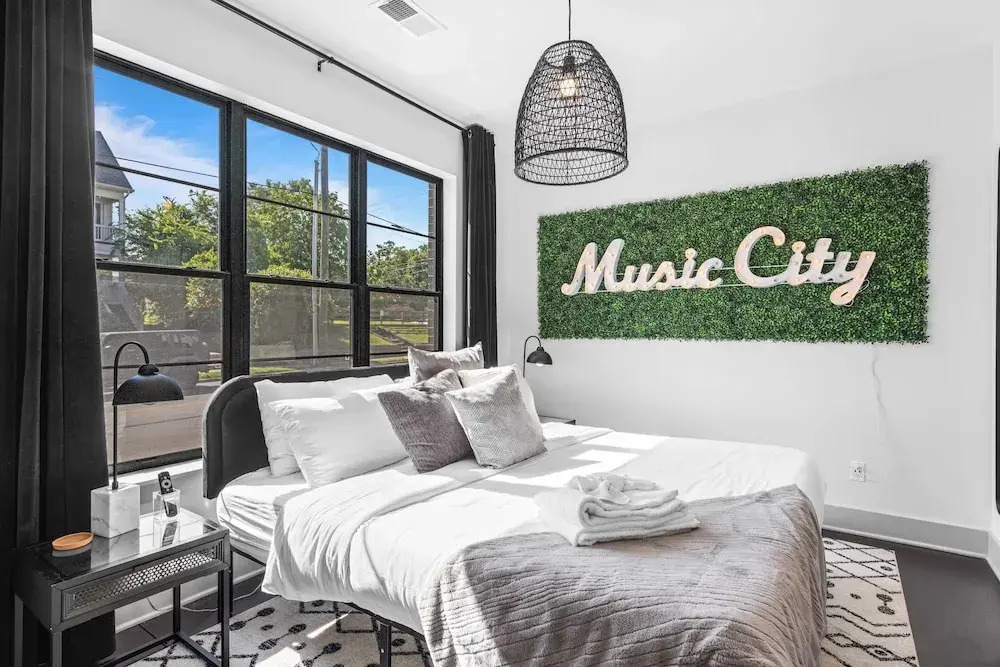 Skyline Soundhouse by Avantstay Rooftop Deck & Game Room Near East Nashville & Broadway