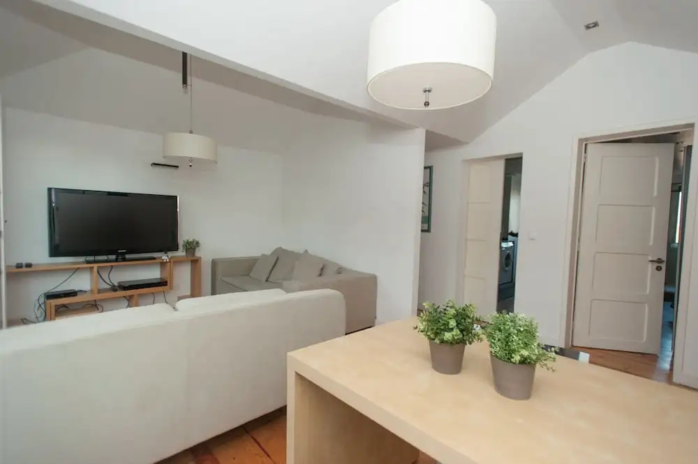 Remodeled Historic Apartment in Bairro Alto