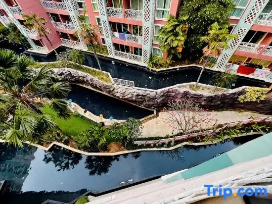 Large Caribbean 1BR Condo near Jomtien Bus Station