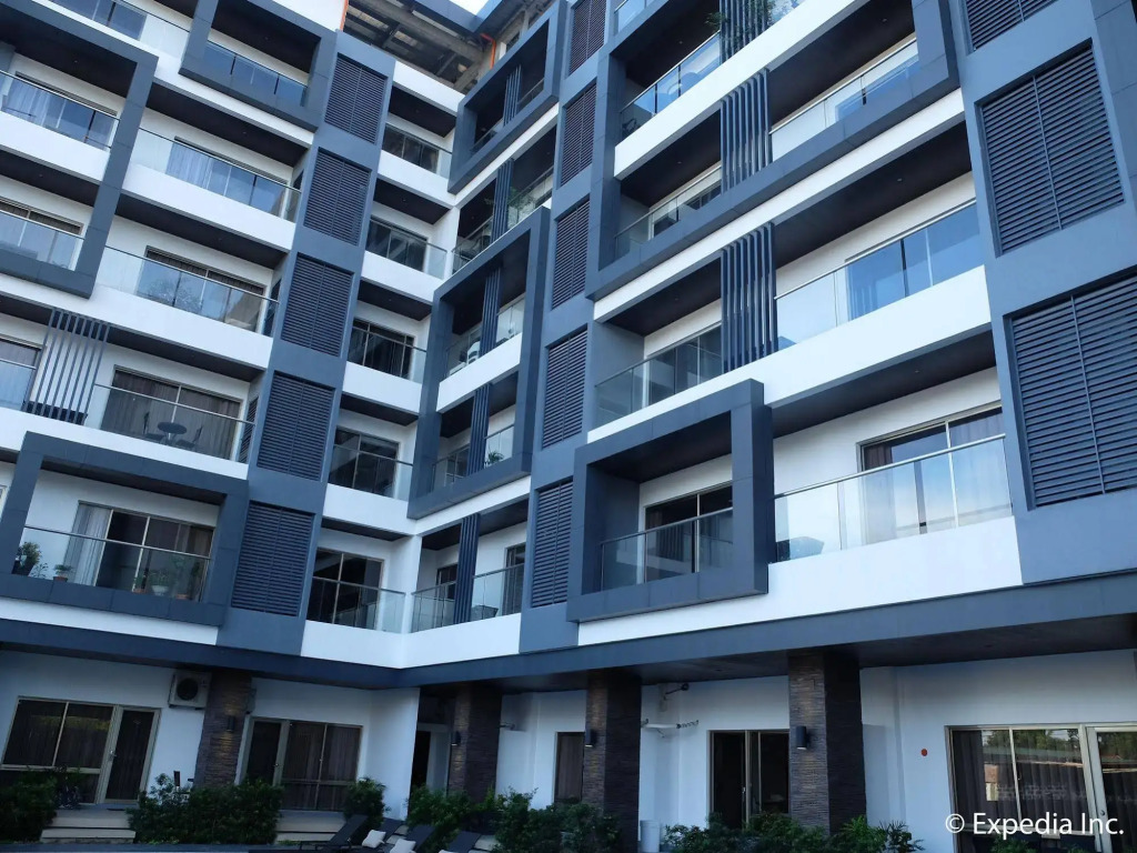 Zeppelin Suites