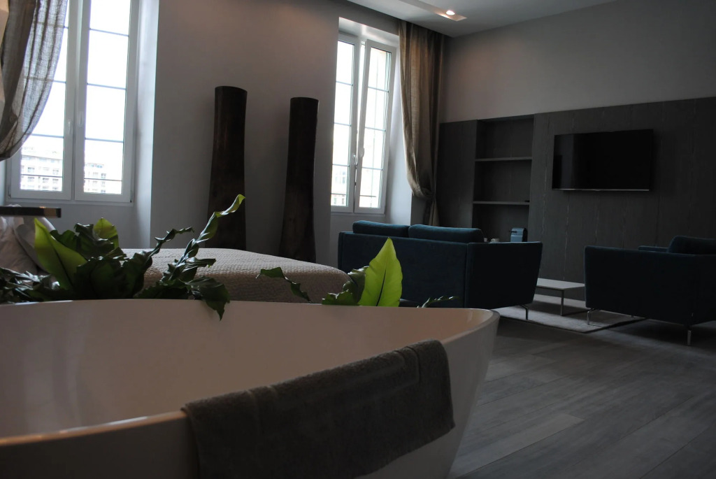 Les Suites Massena