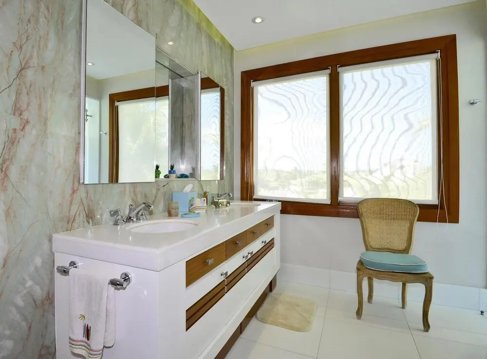 Ocean View 5-bedroom Fully Staffed Tropical Villa