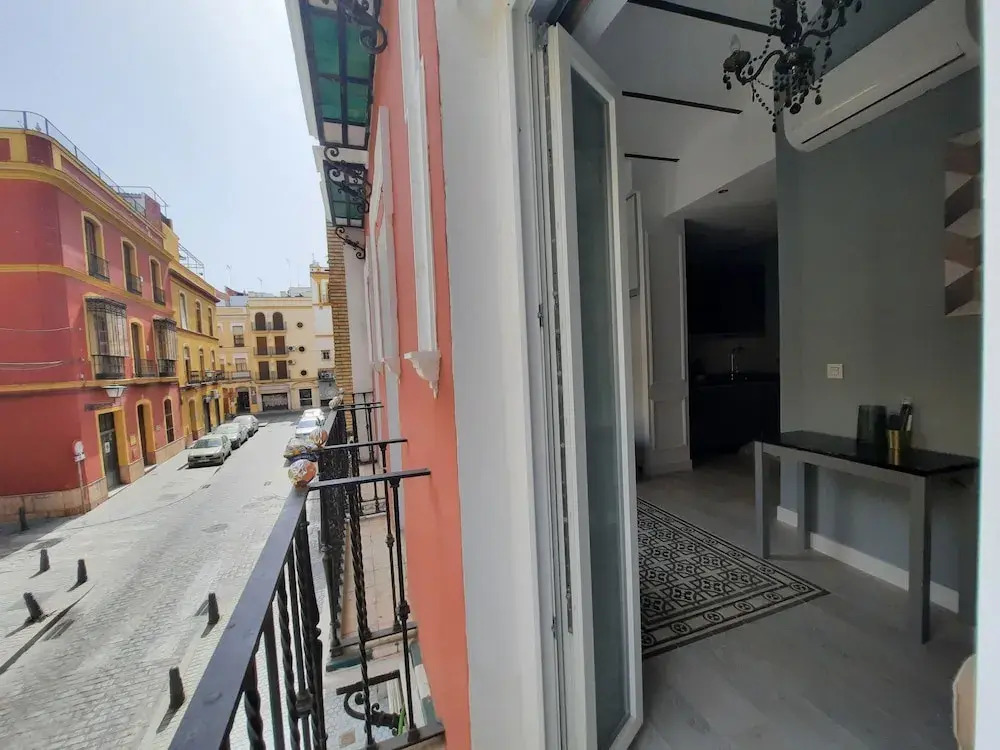 LA SUITE DEL CONDE LUXURY SUITES