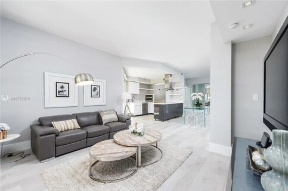 Beautiful Exclusive Fisher Island 3 En-suite Bedroom Apartment With Ocean and Pool Views 6 Guests