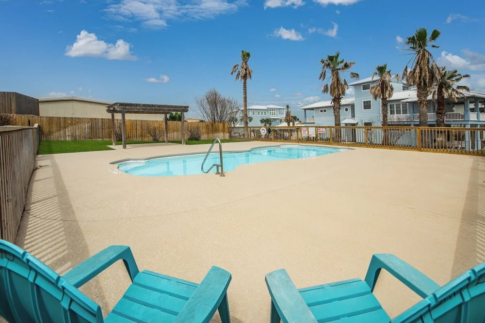 Sunrise Villas 207 - BOARDWALK TO THE BEACH