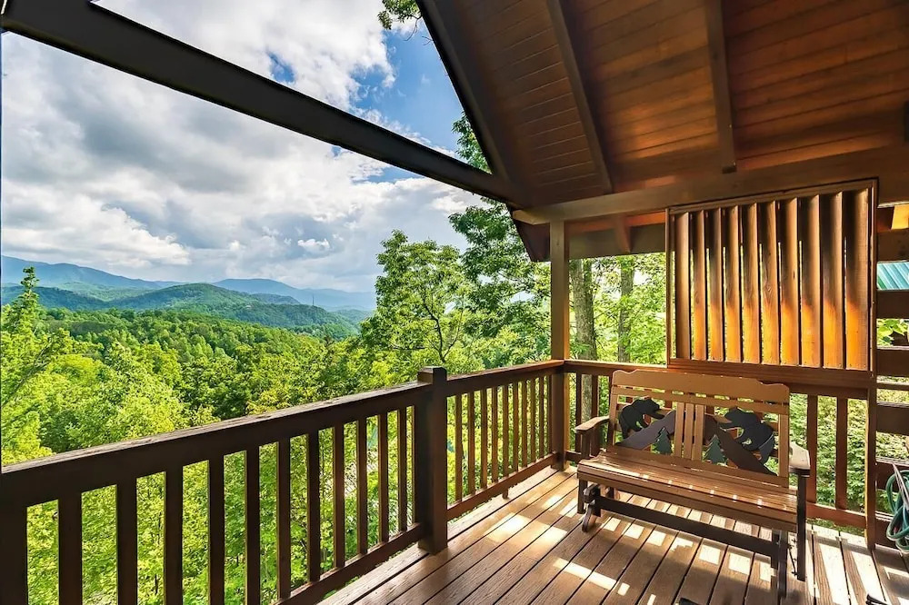Some Peak Somewhere 3 Bedroom Cabin