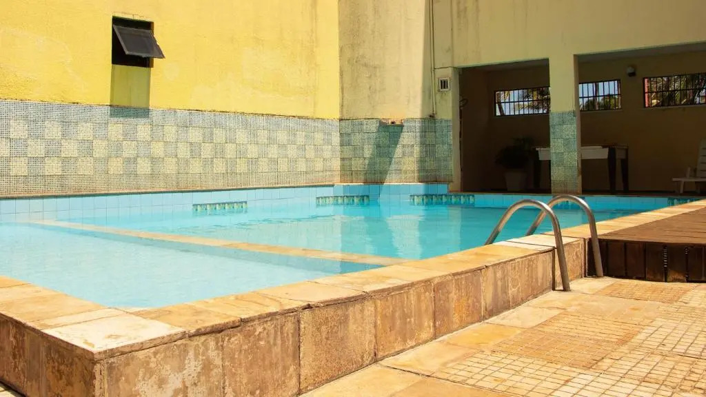 Flat c piscina a 280m do mar e do Beach Park CE