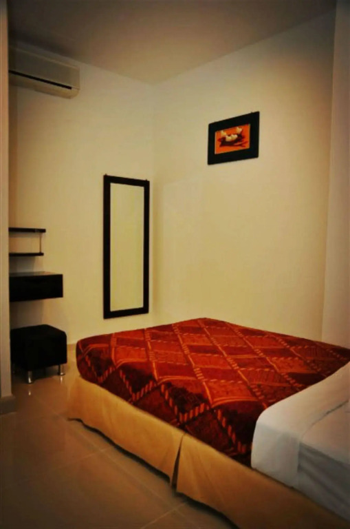 Old Budget Hotel