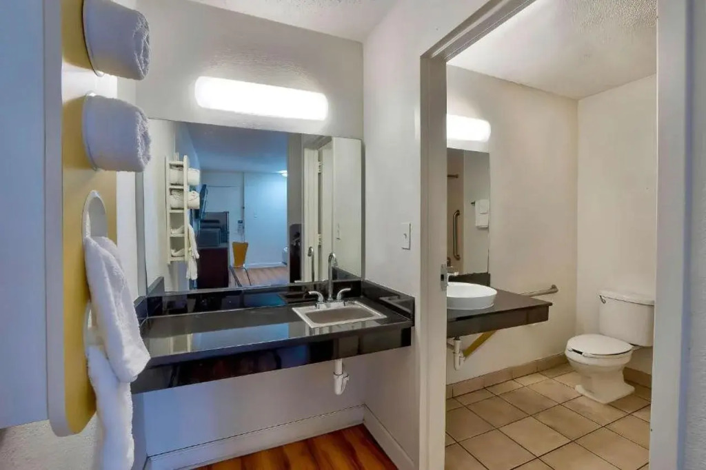 Motel 6-Gainesville, FL