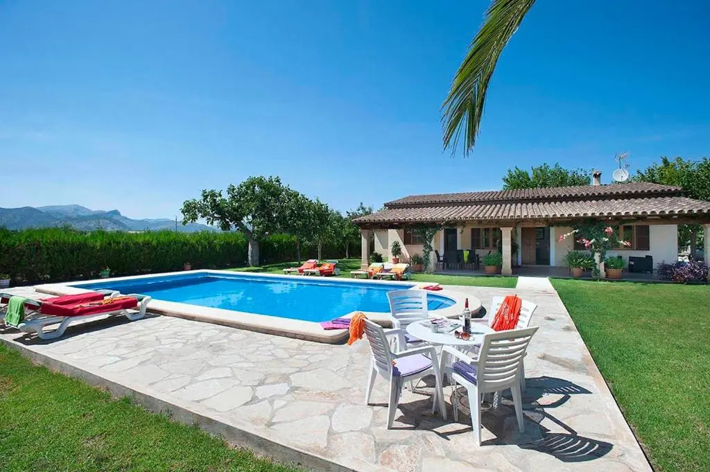 Villa Burgues