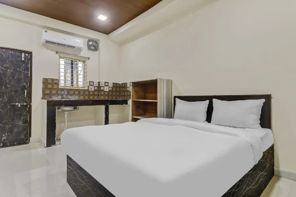 OYO 86527 Hotel Vijay Residency