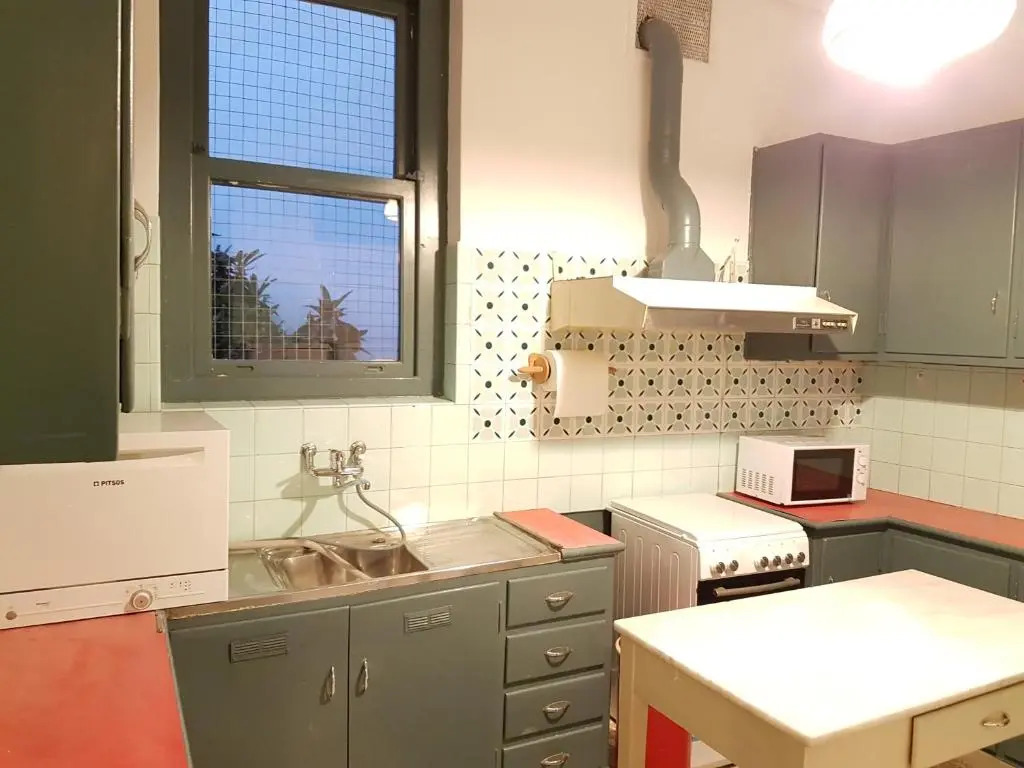Errathens Aegean Apartment - Athens Center, 5 BD, 2 BATH