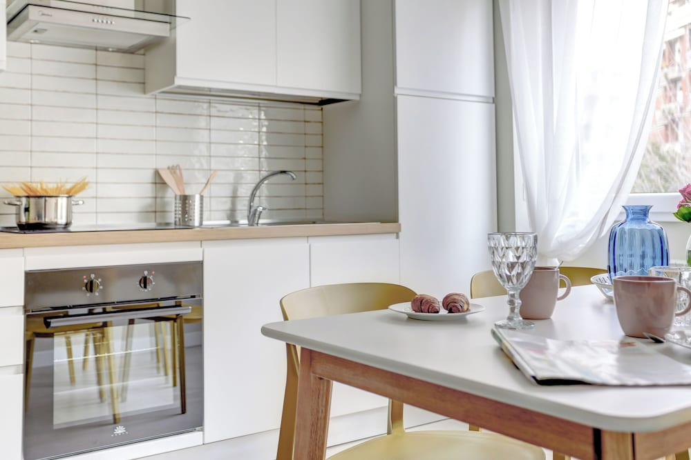 San Giovanni Appia Park Modern Apartment with Balcony Metro A 10 Min City Center