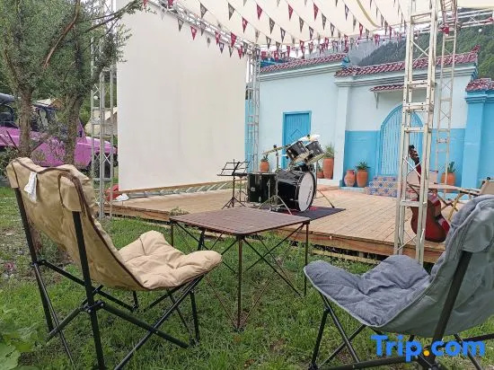 Ganhaizi Forest Camp
