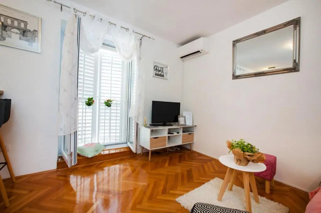 Apartment Dumaneo Art