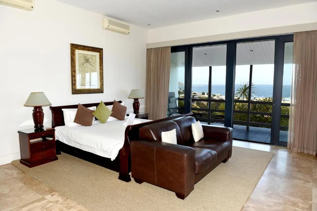 51 On Camps Bay