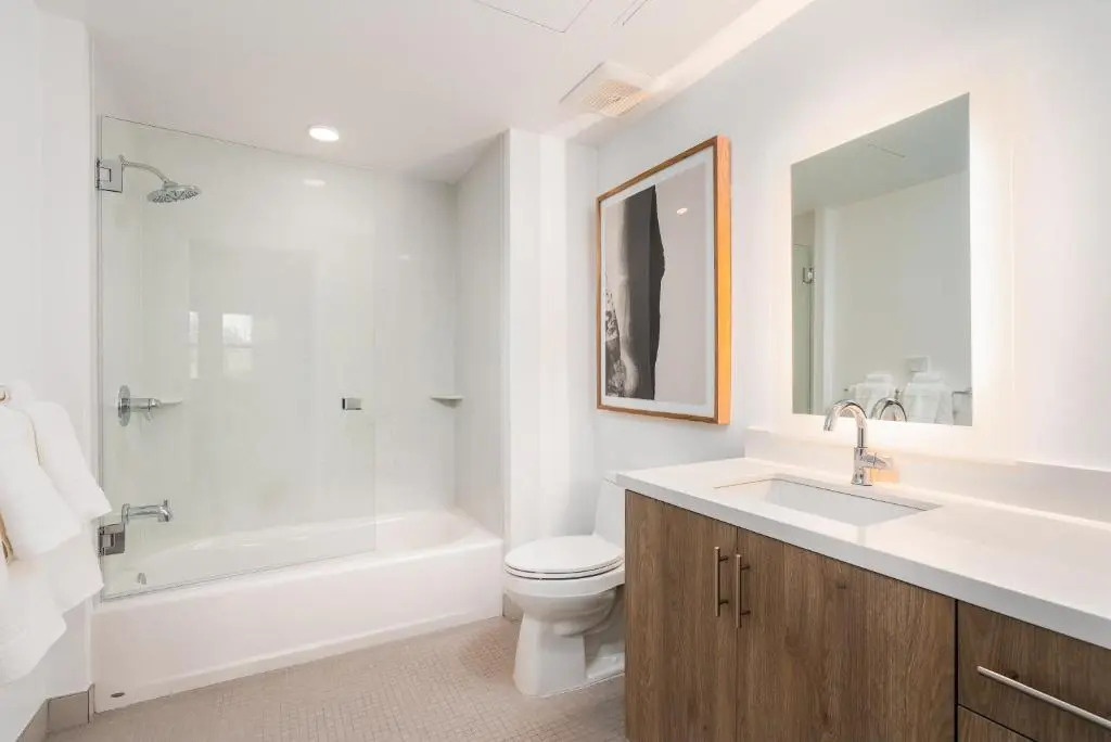 Mint House Menlo Park by Kasa