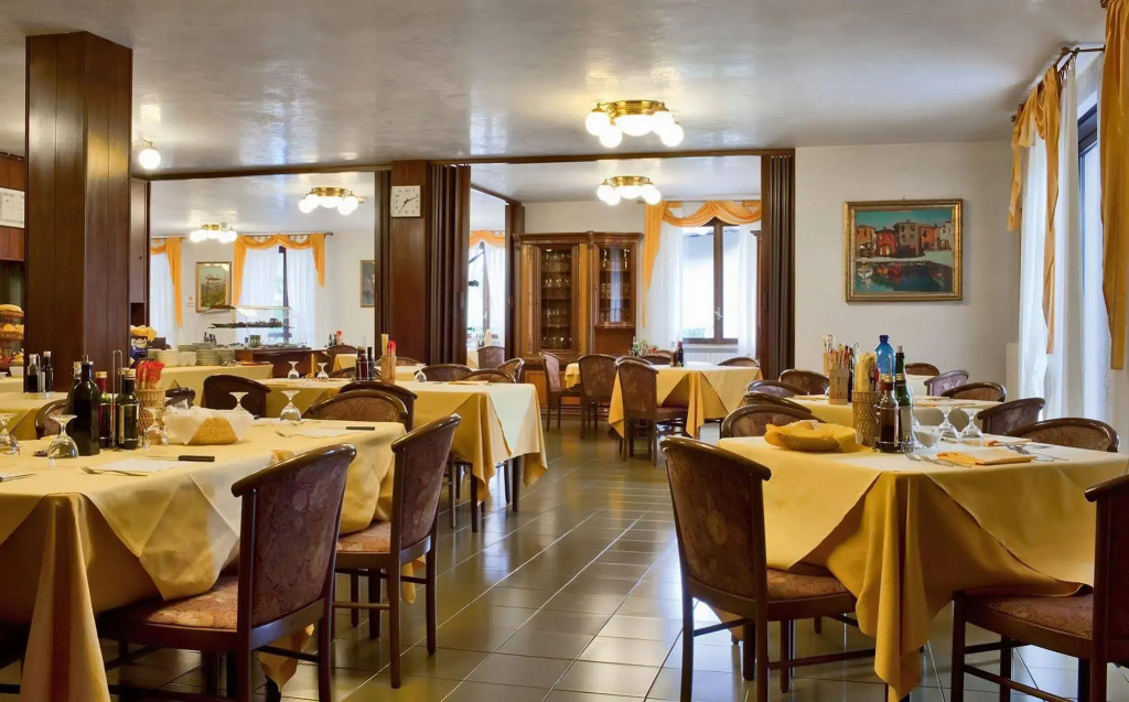 Hotel Astra