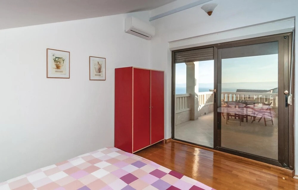 Awesome Apartment in Bol With 2 Bedrooms and Wifi