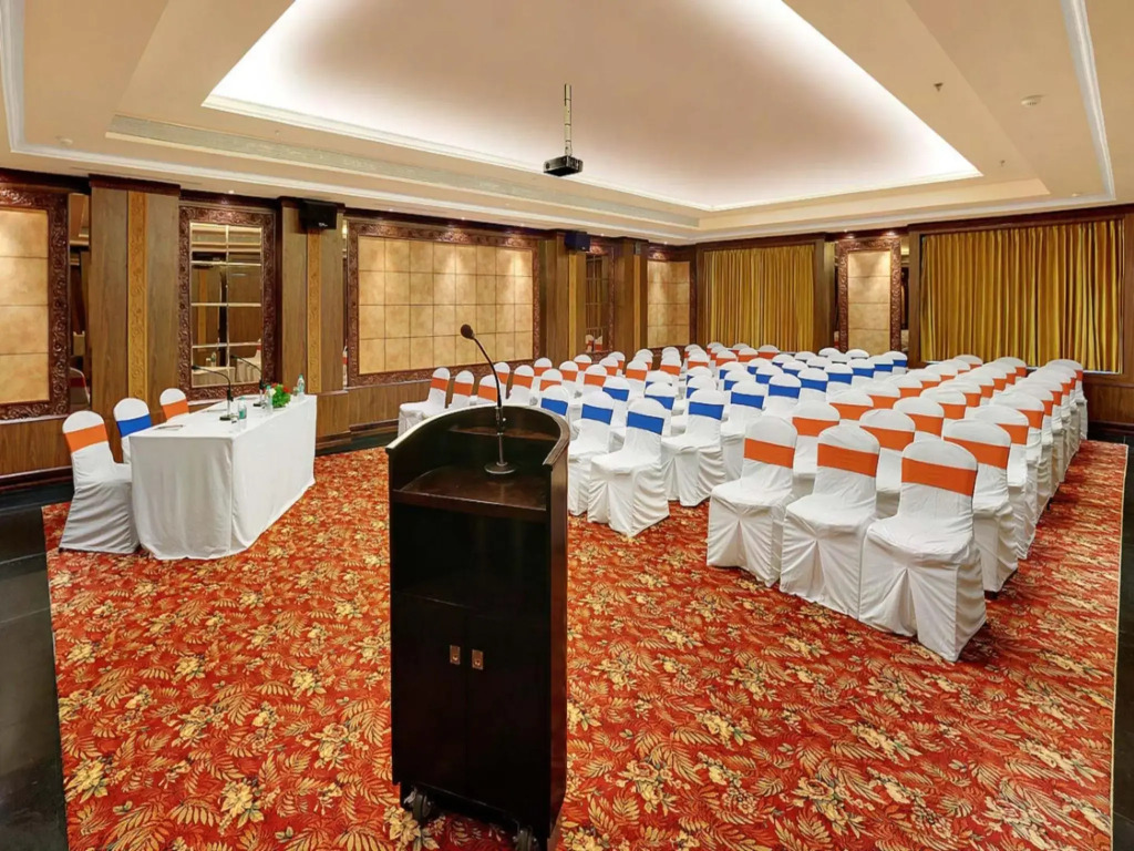 Mayfair Hideaway Spa Resort